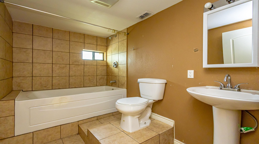 141 Los Fresnos Rd., LAREDO, Texas 78043, ,Land,For Sale,141 Los Fresnos Rd.,20262162
