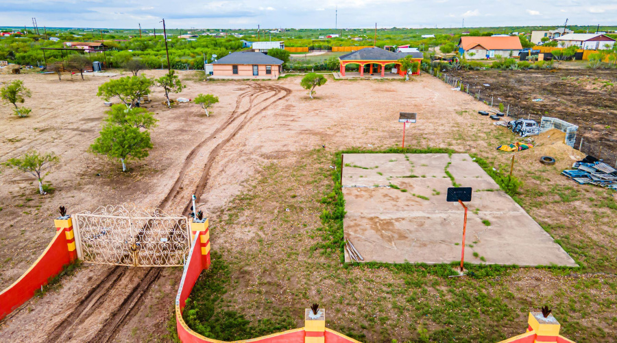 141 Los Fresnos Rd., LAREDO, Texas 78043, ,Land,For Sale,141 Los Fresnos Rd.,20262162
