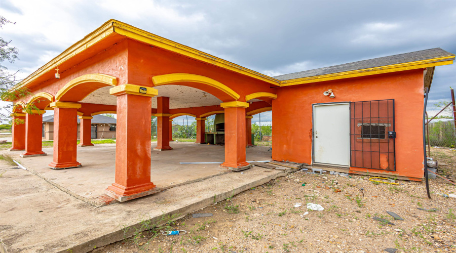 141 Los Fresnos Rd., LAREDO, Texas 78043, ,Land,For Sale,141 Los Fresnos Rd.,20262162