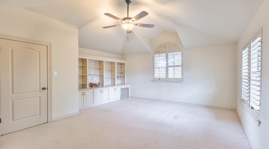 109 Devonshire Ct, Laredo, Texas 78041, 6 Bedrooms Bedrooms, 10 Rooms Rooms,4 BathroomsBathrooms,Residential,For Sale,109 Devonshire Ct,20262163