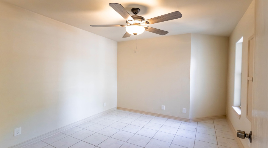 109 Devonshire Ct, Laredo, Texas 78041, 6 Bedrooms Bedrooms, 10 Rooms Rooms,4 BathroomsBathrooms,Residential,For Sale,109 Devonshire Ct,20262163
