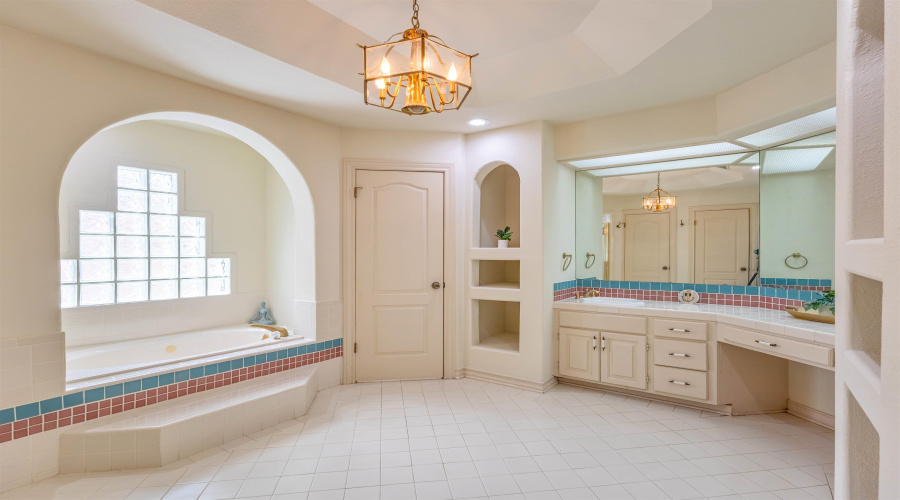 109 Devonshire Ct, Laredo, Texas 78041, 6 Bedrooms Bedrooms, 10 Rooms Rooms,4 BathroomsBathrooms,Residential,For Sale,109 Devonshire Ct,20262163