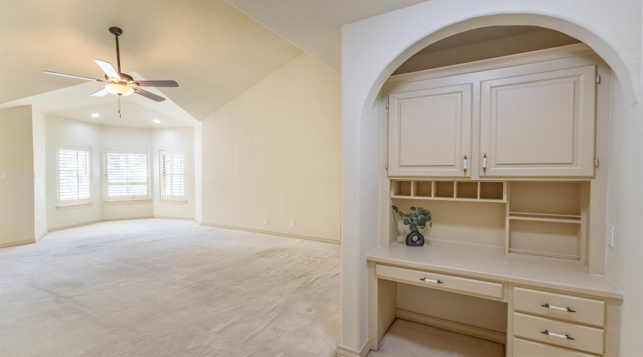 109 Devonshire Ct, Laredo, Texas 78041, 6 Bedrooms Bedrooms, 10 Rooms Rooms,4 BathroomsBathrooms,Residential,For Sale,109 Devonshire Ct,20262163