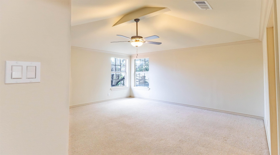109 Devonshire Ct, Laredo, Texas 78041, 6 Bedrooms Bedrooms, 10 Rooms Rooms,4 BathroomsBathrooms,Residential,For Sale,109 Devonshire Ct,20262163