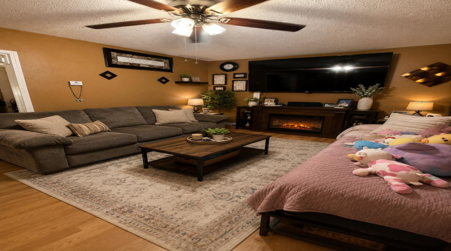 111 E Gustavus St, LAREDO, Texas 78040, 2 Bedrooms Bedrooms, 3 Rooms Rooms,1 BathroomBathrooms,Residential,For Sale,111 E Gustavus St,20262164