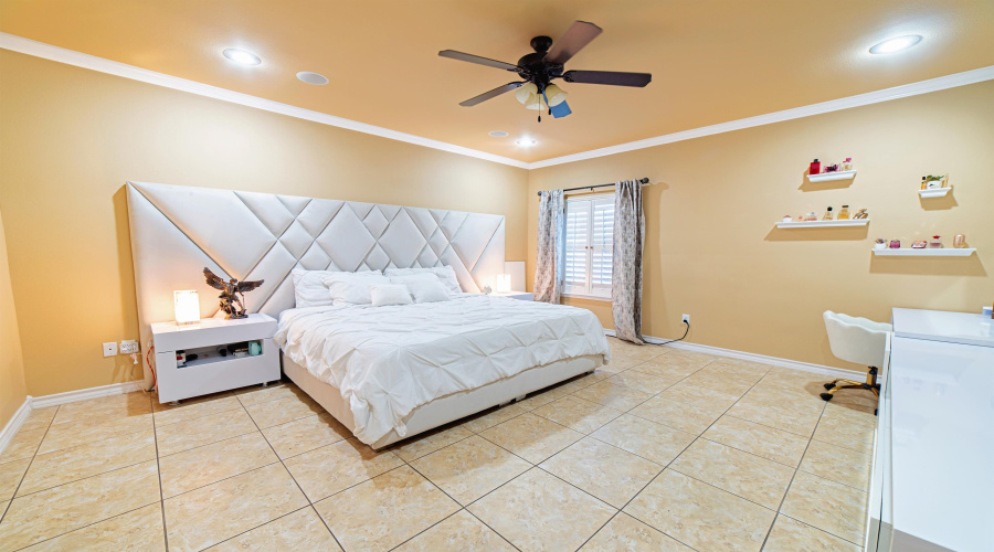 401 Sabal Loop, Laredo, Texas 78045, 6 Bedrooms Bedrooms, 8 Rooms Rooms,4 BathroomsBathrooms,Residential,For Sale,401 Sabal Loop,20262165