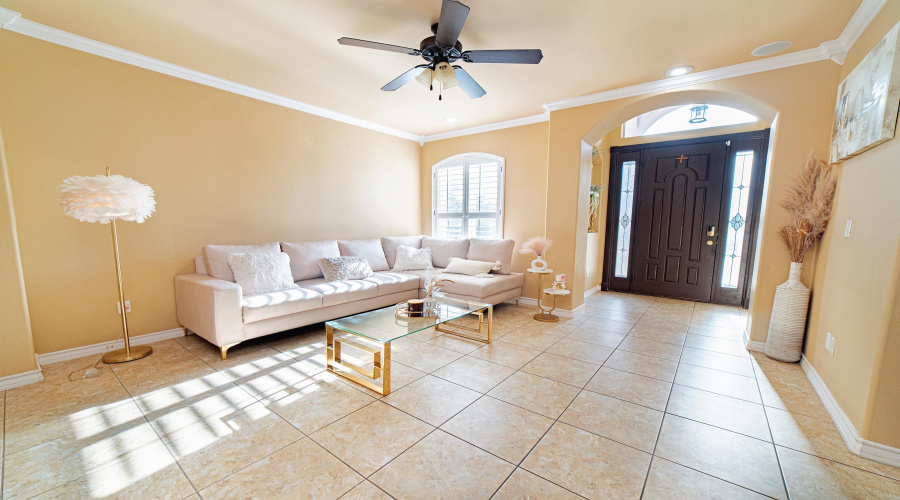 401 Sabal Loop, Laredo, Texas 78045, 6 Bedrooms Bedrooms, 8 Rooms Rooms,4 BathroomsBathrooms,Residential,For Sale,401 Sabal Loop,20262165