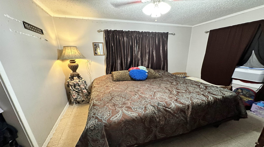 3212 Pecan St, Laredo, Texas 78046, 3 Bedrooms Bedrooms, 5 Rooms Rooms,1 BathroomBathrooms,Residential,For Rent,3212 Pecan St,20262168