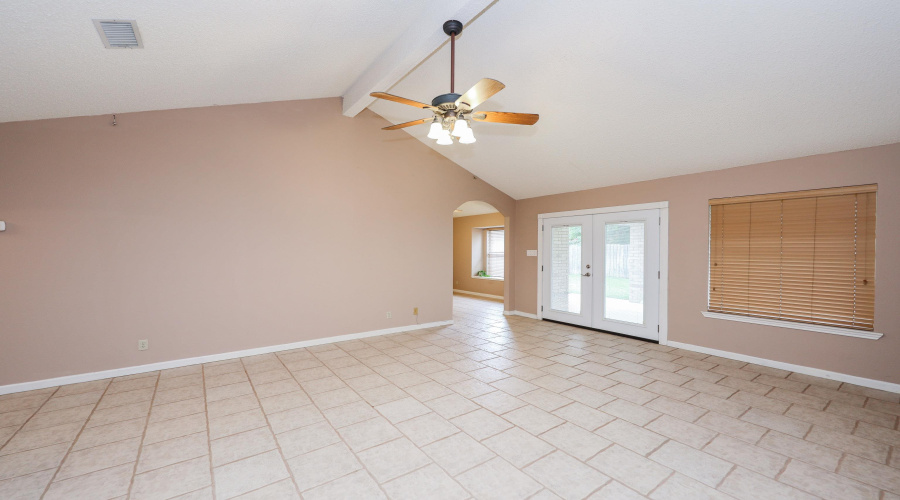 423 St Croix Dr, Laredo, Texas 78045, 3 Bedrooms Bedrooms, 4 Rooms Rooms,2 BathroomsBathrooms,Residential,For Sale,423 St Croix Dr,20262169