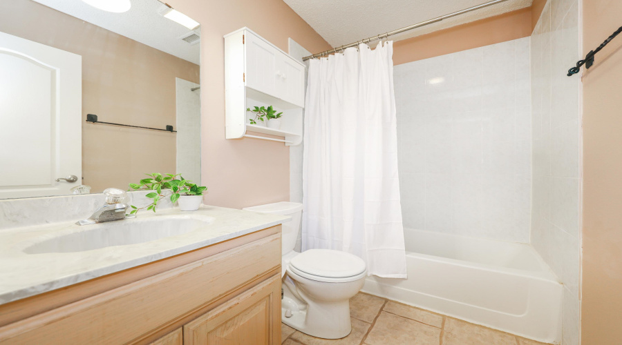 423 St Croix Dr, Laredo, Texas 78045, 3 Bedrooms Bedrooms, 4 Rooms Rooms,2 BathroomsBathrooms,Residential,For Sale,423 St Croix Dr,20262169