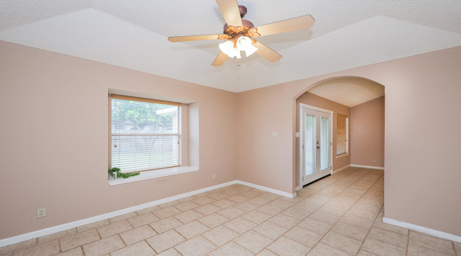 423 St Croix Dr, Laredo, Texas 78045, 3 Bedrooms Bedrooms, 4 Rooms Rooms,2 BathroomsBathrooms,Residential,For Sale,423 St Croix Dr,20262169