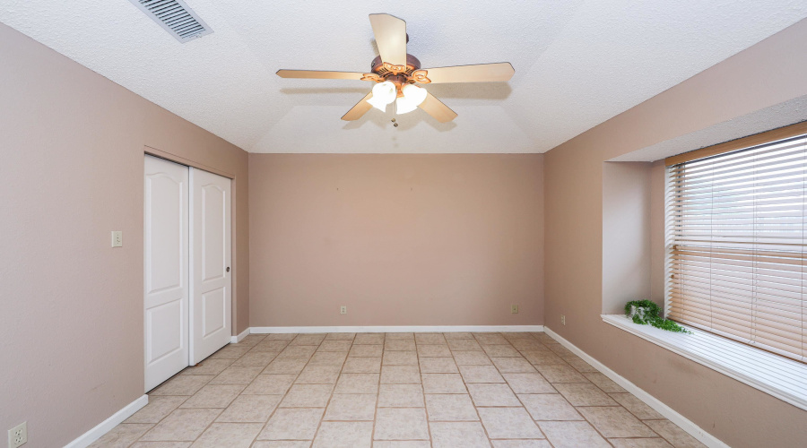 423 St Croix Dr, Laredo, Texas 78045, 3 Bedrooms Bedrooms, 4 Rooms Rooms,2 BathroomsBathrooms,Residential,For Sale,423 St Croix Dr,20262169