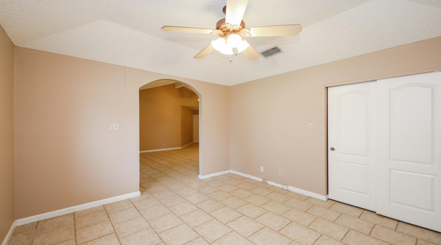 423 St Croix Dr, Laredo, Texas 78045, 3 Bedrooms Bedrooms, 4 Rooms Rooms,2 BathroomsBathrooms,Residential,For Sale,423 St Croix Dr,20262169