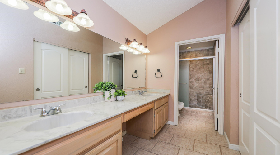 423 St Croix Dr, Laredo, Texas 78045, 3 Bedrooms Bedrooms, 4 Rooms Rooms,2 BathroomsBathrooms,Residential,For Sale,423 St Croix Dr,20262169