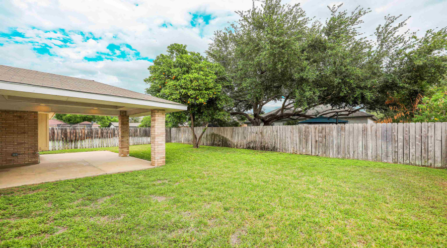 423 St Croix Dr, Laredo, Texas 78045, 3 Bedrooms Bedrooms, 4 Rooms Rooms,2 BathroomsBathrooms,Residential,For Sale,423 St Croix Dr,20262169
