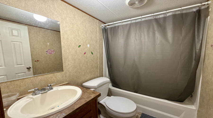5002 Cocoa Ln, Laredo, Texas 78046, 3 Bedrooms Bedrooms, 5 Rooms Rooms,2 BathroomsBathrooms,Residential,For Sale,5002 Cocoa Ln,20262171