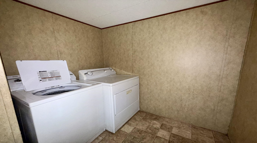 5002 Cocoa Ln, Laredo, Texas 78046, 3 Bedrooms Bedrooms, 5 Rooms Rooms,2 BathroomsBathrooms,Residential,For Sale,5002 Cocoa Ln,20262171