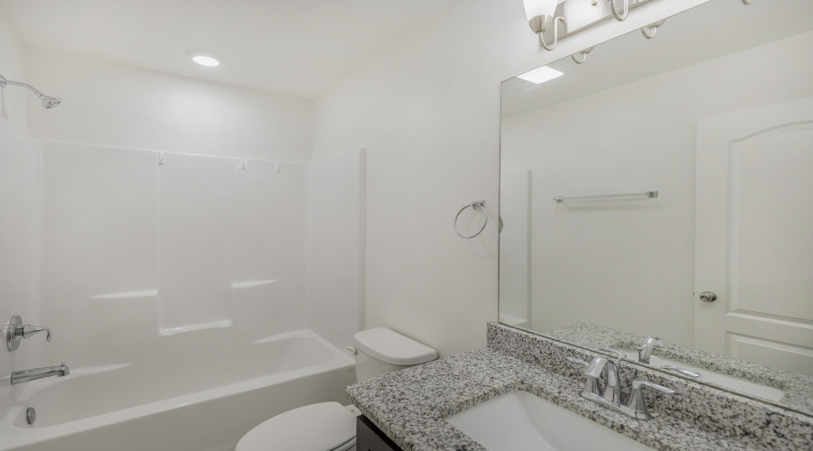 1108 Port Texas Dr., Laredo, Texas 78045, 3 Bedrooms Bedrooms, 3 Rooms Rooms,2 BathroomsBathrooms,Residential,For Rent,1108 Port Texas Dr.,20262173