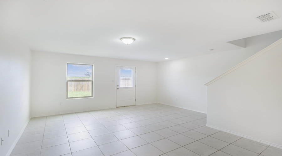 1108 Port Texas Dr., Laredo, Texas 78045, 3 Bedrooms Bedrooms, 3 Rooms Rooms,2 BathroomsBathrooms,Residential,For Rent,1108 Port Texas Dr.,20262173