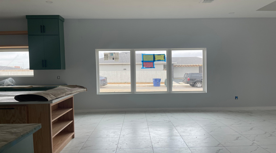 201 Lusitano Dr., Laredo, Texas 78046, 3 Bedrooms Bedrooms, 4 Rooms Rooms,2 BathroomsBathrooms,Residential,For Sale,201 Lusitano Dr.,20262174
