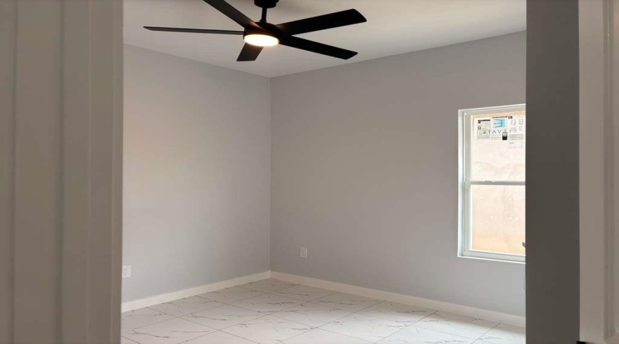 201 Lusitano Dr., Laredo, Texas 78046, 3 Bedrooms Bedrooms, 4 Rooms Rooms,2 BathroomsBathrooms,Residential,For Sale,201 Lusitano Dr.,20262174