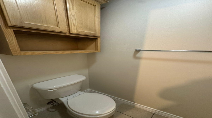 9805 Sterling St., Laredo, Texas 78045-0000, 3 Bedrooms Bedrooms, 5 Rooms Rooms,2 BathroomsBathrooms,Residential,For Rent,9805 Sterling St.,20262176