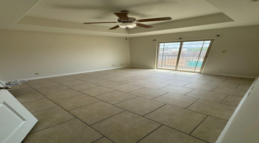 9805 Sterling St., Laredo, Texas 78045-0000, 3 Bedrooms Bedrooms, 5 Rooms Rooms,2 BathroomsBathrooms,Residential,For Rent,9805 Sterling St.,20262176