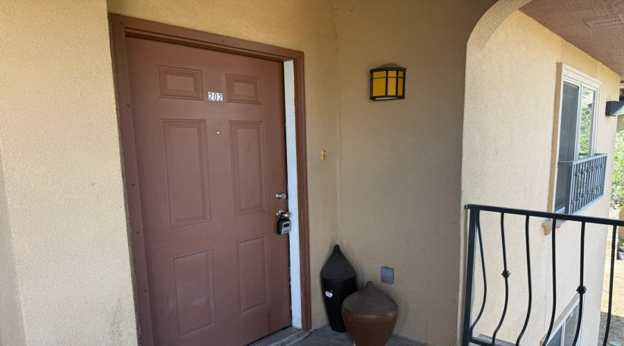 9805 Sterling St., Laredo, Texas 78045-0000, 3 Bedrooms Bedrooms, 5 Rooms Rooms,2 BathroomsBathrooms,Residential,For Rent,9805 Sterling St.,20262176