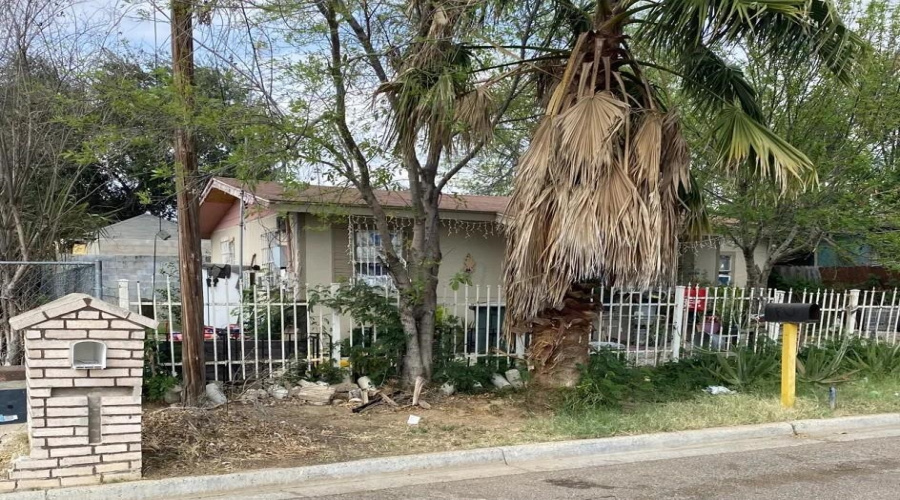 3220 Chestnut St, Laredo, Texas 78046, 3 Bedrooms Bedrooms, 4 Rooms Rooms,2 BathroomsBathrooms,Residential,For Sale,3220 Chestnut St,20262178