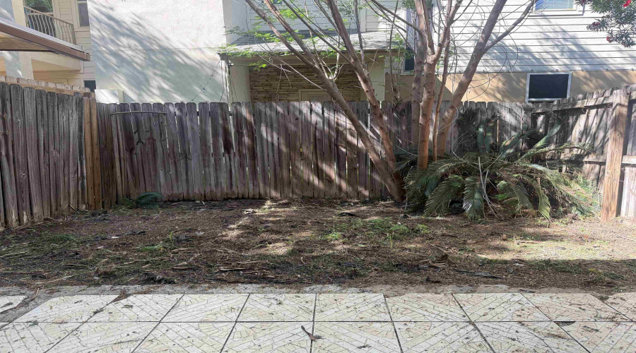 1016 Dicky Lane, Laredo, Texas 78045, 2 Bedrooms Bedrooms, 5 Rooms Rooms,1 BathroomBathrooms,Residential,For Rent,1016 Dicky Lane,20262180