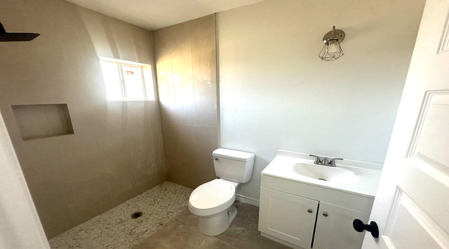 4405 Black Buck Ave, Laredo, Texas 78045, 3 Bedrooms Bedrooms, 8 Rooms Rooms,2 BathroomsBathrooms,Residential,For Rent,4405 Black Buck Ave,20262181