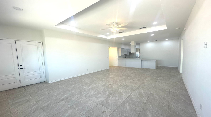 4405 Black Buck Ave, Laredo, Texas 78045, 3 Bedrooms Bedrooms, 8 Rooms Rooms,2 BathroomsBathrooms,Residential,For Rent,4405 Black Buck Ave,20262181