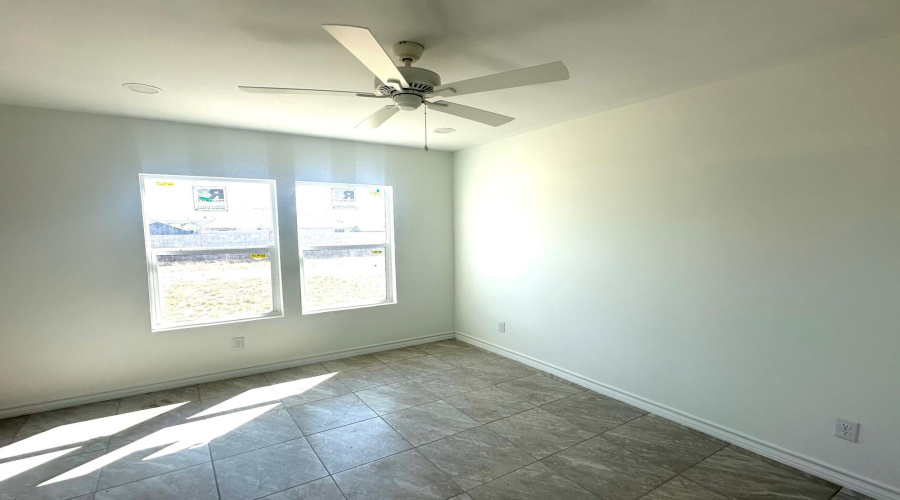 4405 Black Buck Ave, Laredo, Texas 78045, 3 Bedrooms Bedrooms, 8 Rooms Rooms,2 BathroomsBathrooms,Residential,For Sale,4405 Black Buck Ave,20262182