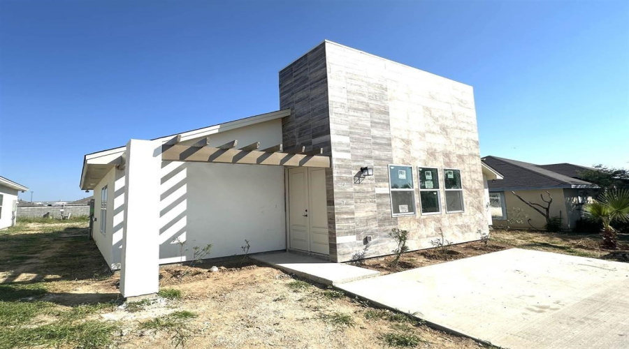 4405 Black Buck Ave, Laredo, Texas 78045, 3 Bedrooms Bedrooms, 8 Rooms Rooms,2 BathroomsBathrooms,Residential,For Sale,4405 Black Buck Ave,20262182