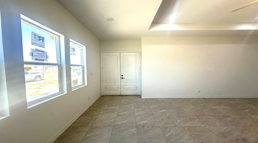 4405 Black Buck Ave, Laredo, Texas 78045, 3 Bedrooms Bedrooms, 8 Rooms Rooms,2 BathroomsBathrooms,Residential,For Sale,4405 Black Buck Ave,20262182