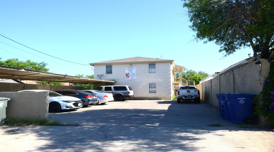 1010 Reynolds St, LAREDO, Texas 78040, ,Multi-family,For Sale,1010 Reynolds St,20262189