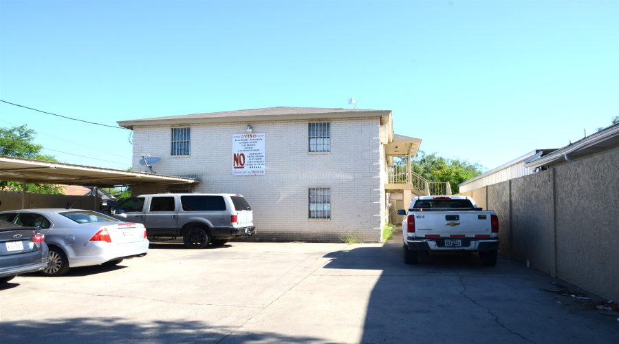 1010 Reynolds St, LAREDO, Texas 78040, ,Multi-family,For Sale,1010 Reynolds St,20262189