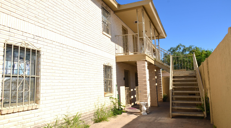1010 Reynolds St, LAREDO, Texas 78040, ,Multi-family,For Sale,1010 Reynolds St,20262189