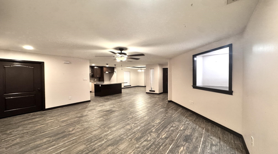 4725 Los Laureles Ln, LAREDO, Texas 78046, 4 Bedrooms Bedrooms, 7 Rooms Rooms,2 BathroomsBathrooms,Residential,For Sale,4725 Los Laureles Ln,20262195