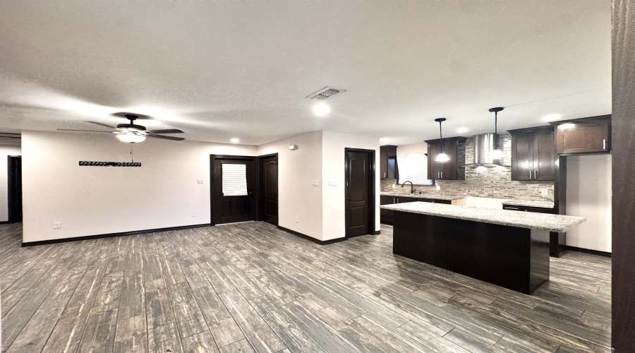 4725 Los Laureles Ln, LAREDO, Texas 78046, 4 Bedrooms Bedrooms, 7 Rooms Rooms,2 BathroomsBathrooms,Residential,For Sale,4725 Los Laureles Ln,20262195