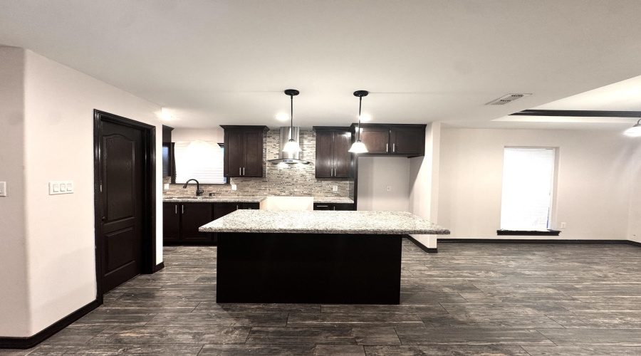 4725 Los Laureles Ln, LAREDO, Texas 78046, 4 Bedrooms Bedrooms, 7 Rooms Rooms,2 BathroomsBathrooms,Residential,For Sale,4725 Los Laureles Ln,20262195