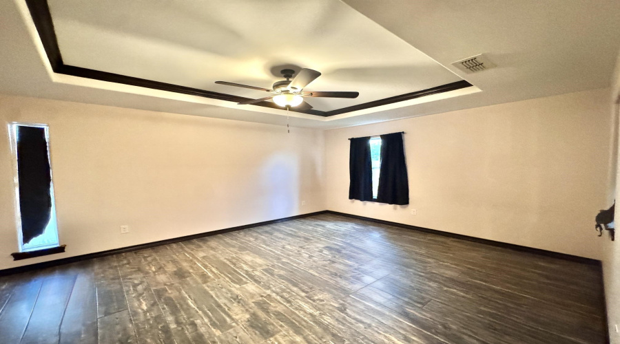 4725 Los Laureles Ln, LAREDO, Texas 78046, 4 Bedrooms Bedrooms, 7 Rooms Rooms,2 BathroomsBathrooms,Residential,For Sale,4725 Los Laureles Ln,20262195