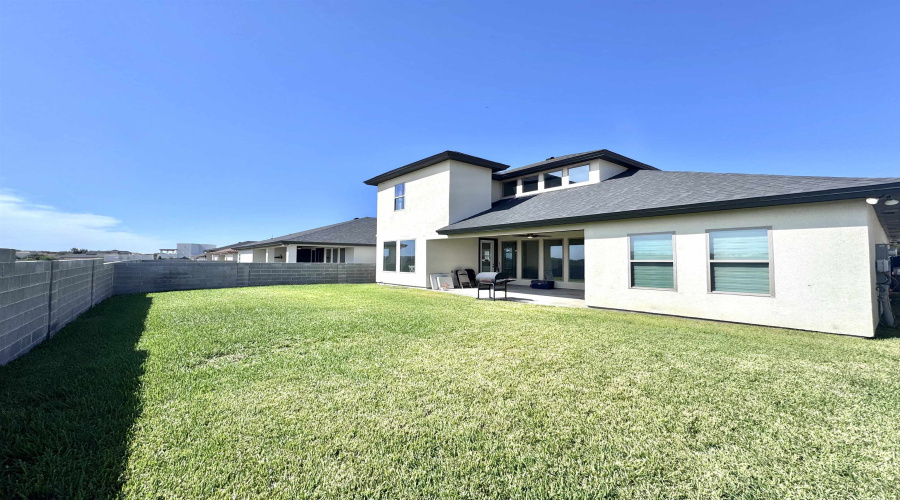 3627 Jack London Dr., Laredo, Texas 78041, 3 Bedrooms Bedrooms, 9 Rooms Rooms,2 BathroomsBathrooms,Residential,For Sale,3627 Jack London Dr.,20262196