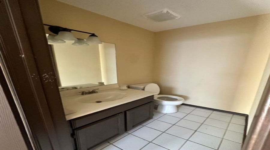 606 Gale St, Laredo, Texas 78041, 2 Bedrooms Bedrooms, 4 Rooms Rooms,1 BathroomBathrooms,Residential,For Rent,606 Gale St,20262197