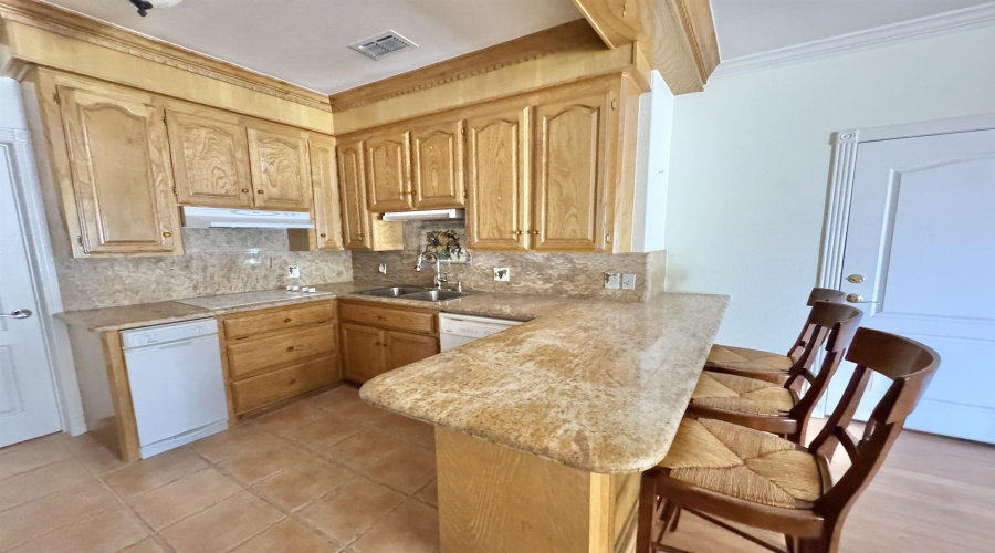807 Fresno St., ZAPATA, Texas 78077-6, 2 Bedrooms Bedrooms, 3 Rooms Rooms,2 BathroomsBathrooms,Residential,For Rent,807 Fresno St.,20262201