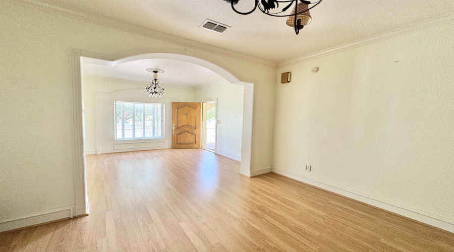 807 Fresno St., ZAPATA, Texas 78077-6, 2 Bedrooms Bedrooms, 3 Rooms Rooms,2 BathroomsBathrooms,Residential,For Rent,807 Fresno St.,20262201
