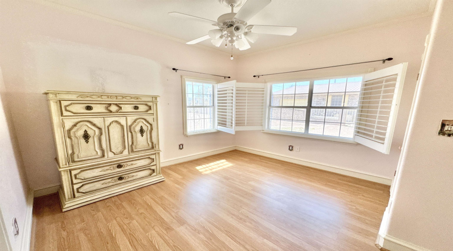 807 Fresno St., ZAPATA, Texas 78077-6, 2 Bedrooms Bedrooms, 3 Rooms Rooms,2 BathroomsBathrooms,Residential,For Rent,807 Fresno St.,20262201
