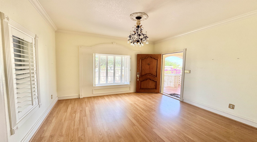 807 Fresno St., ZAPATA, Texas 78077-6, 2 Bedrooms Bedrooms, 3 Rooms Rooms,2 BathroomsBathrooms,Residential,For Rent,807 Fresno St.,20262201