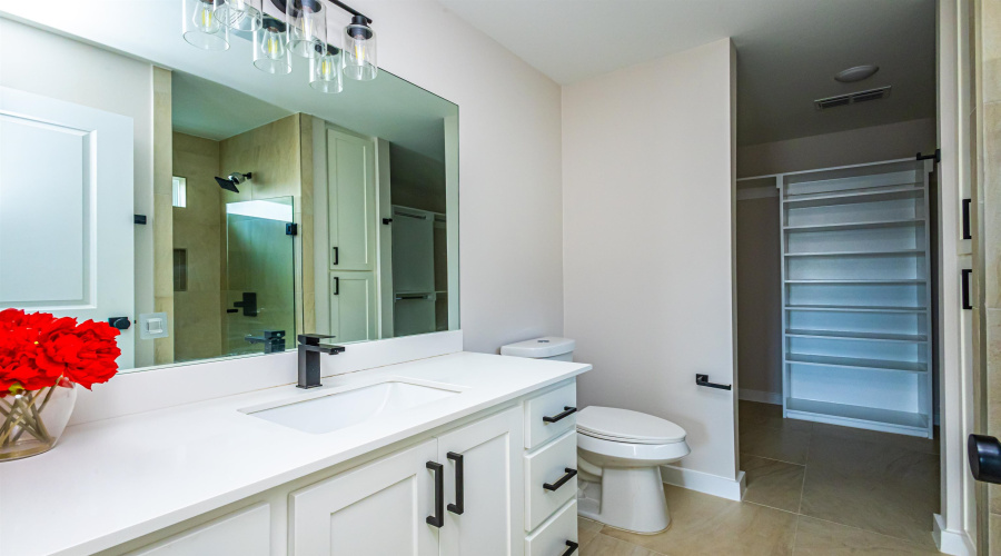 4006 Ave Fenix Dr., LAREDO, Texas 78046, 3 Bedrooms Bedrooms, 5 Rooms Rooms,2 BathroomsBathrooms,Residential,For Sale,4006 Ave Fenix Dr.,20262204