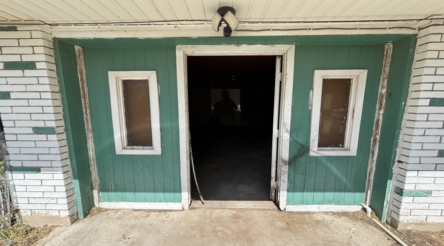 128 Franklin St, LAREDO, Texas 78041-6471, 3 Bedrooms Bedrooms, 5 Rooms Rooms,1 BathroomBathrooms,Residential,For Sale,128 Franklin St,20262206